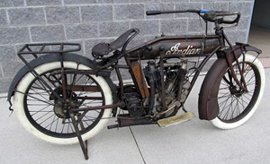 1915 Big Twin R side